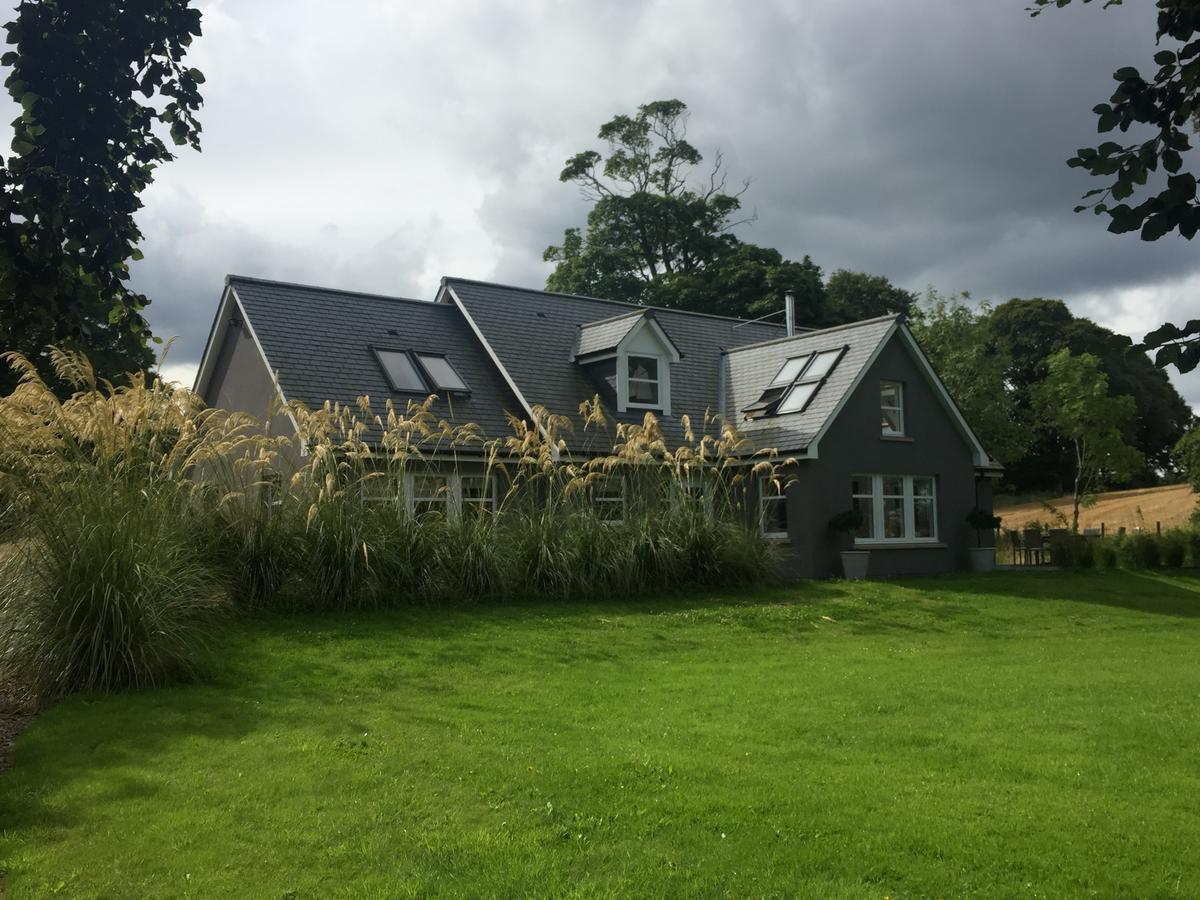 The Wendy Hoose Nairn Exterior photo